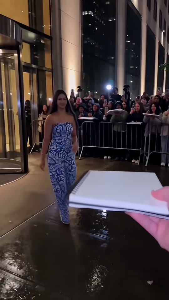 Celebrity Autograph AI AI video example