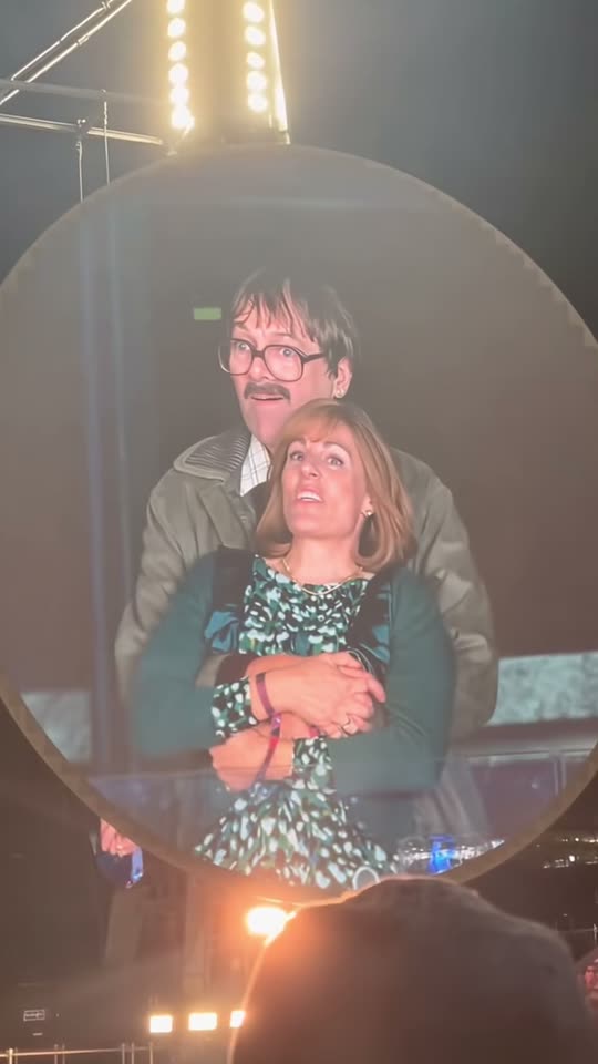 Coldplay Kiss Cam AI video example