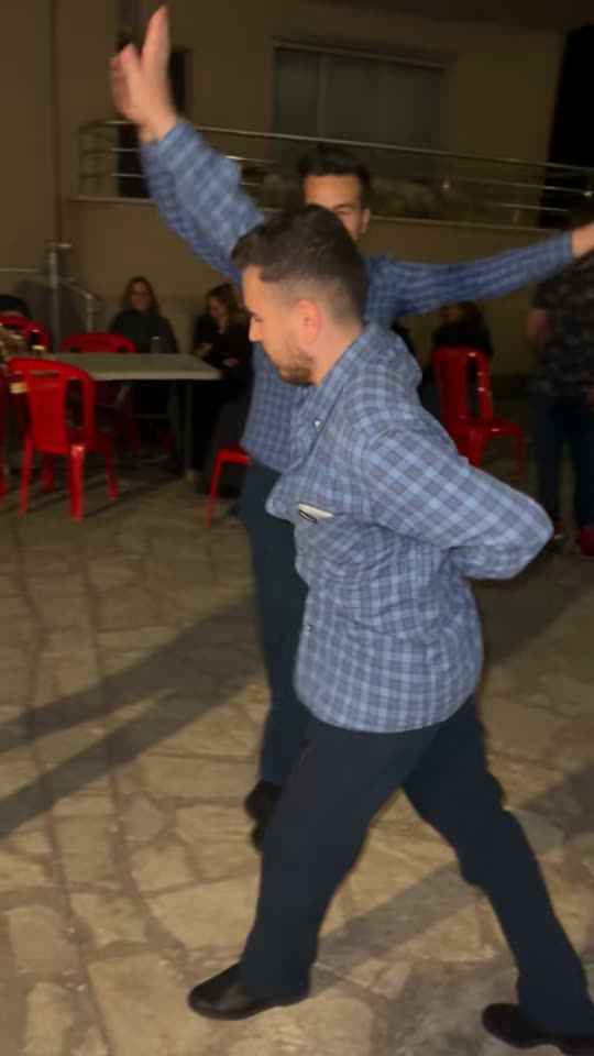 The original Shirt-to-Jacket Dance reel by @gkhngykc