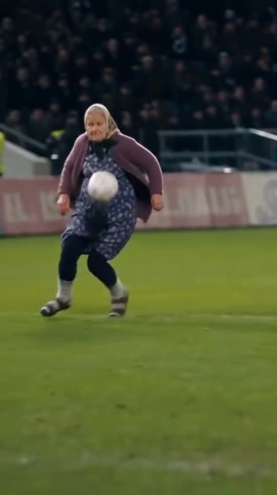 The original Grandma's goal Ozil Goal reel by @r7538701fal